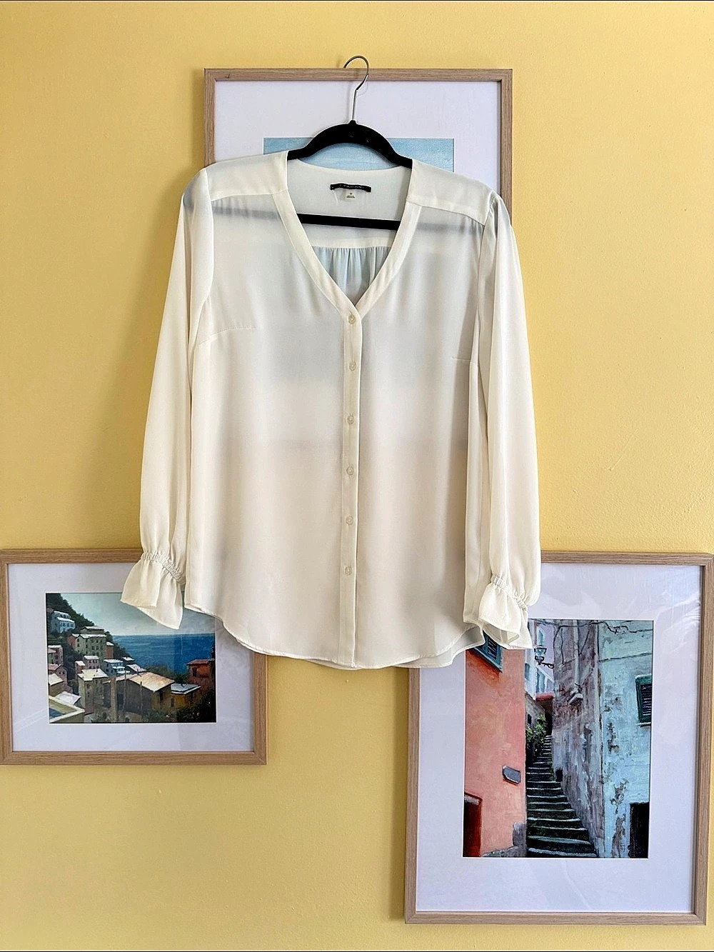 Tahari Ivory Sheer Button Front Blouse Size M Ruffle Cuff